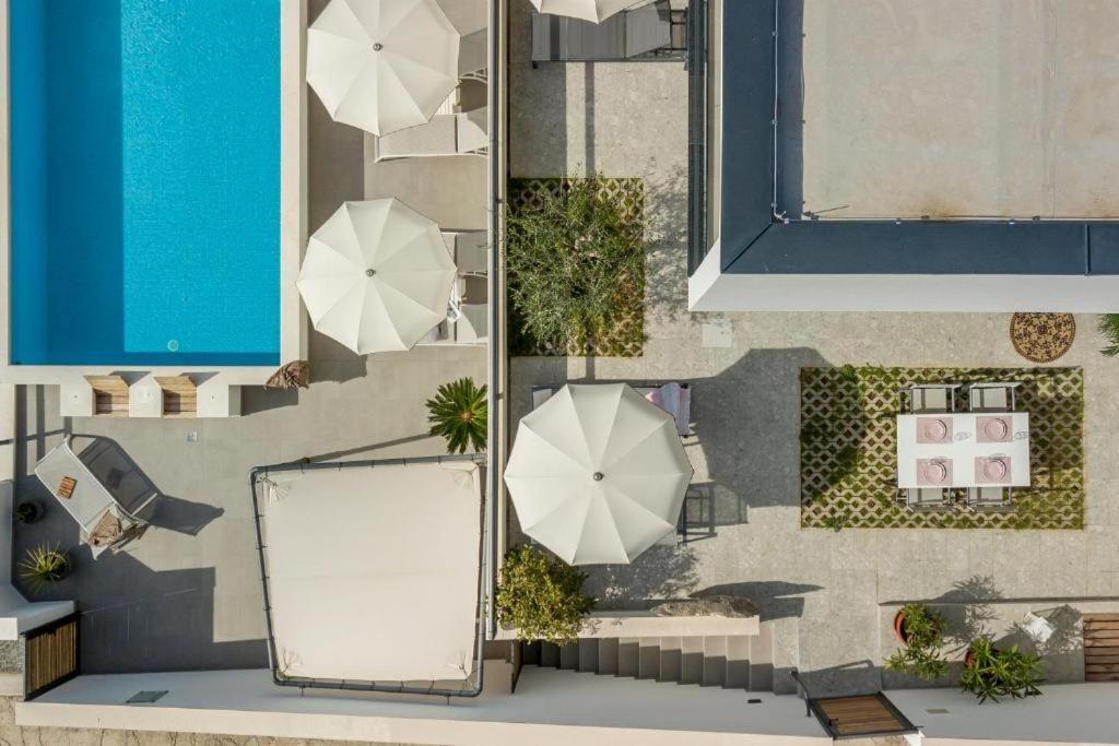 Holiday Home Lolina,Sea On A Palm! Heated Pool Trogir Exteriér fotografie